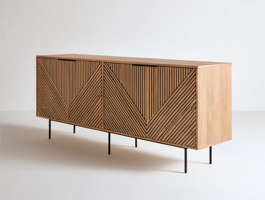 Dębowy mebel do przechowywania z geometrycznymi frontami i czarną podstawą 180 x 45 x 85 cm